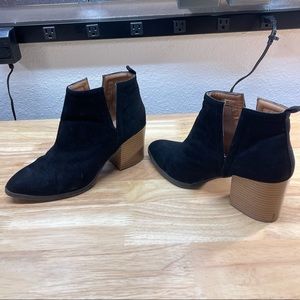 Qupid Black Suede Ankle Booties